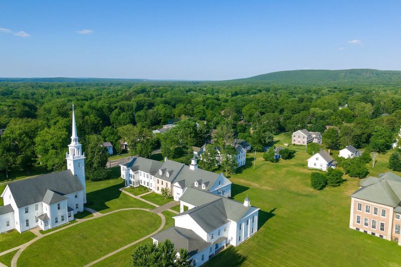 Local Stone Wall Hardscaping in Farmington, CT