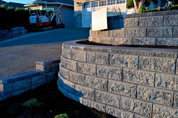 Stone Retaining Wall Repair Service